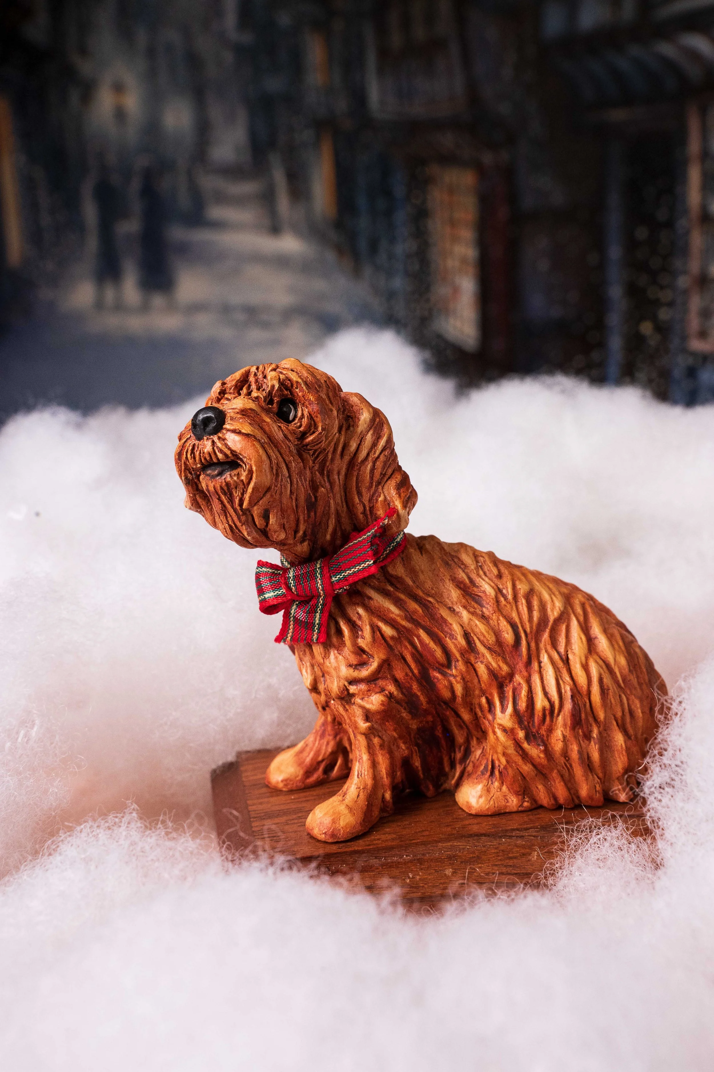 Dickens Dog 1st Edition - Carollers