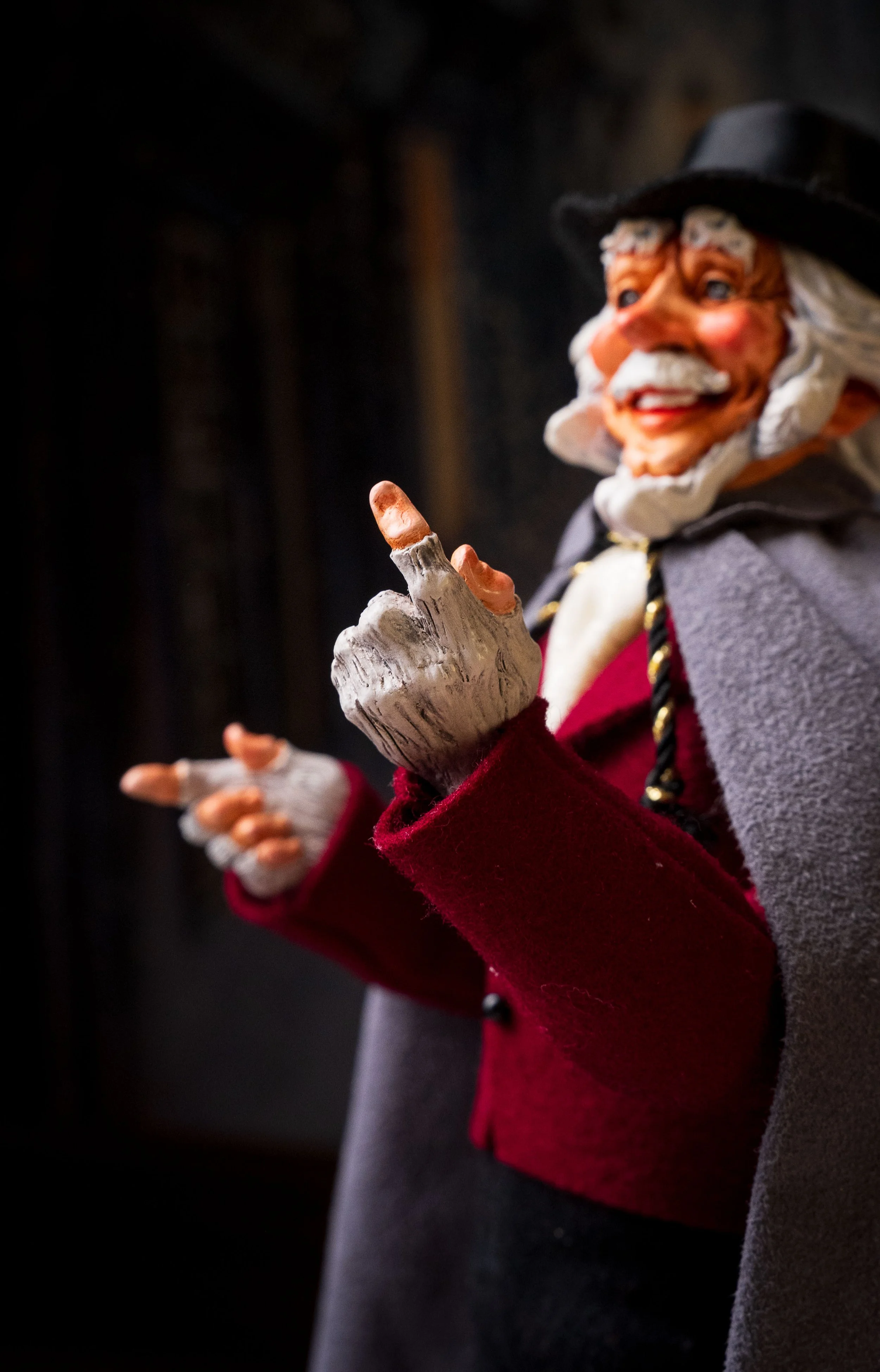Heirloom Ultra rare Carollers-8.jpg