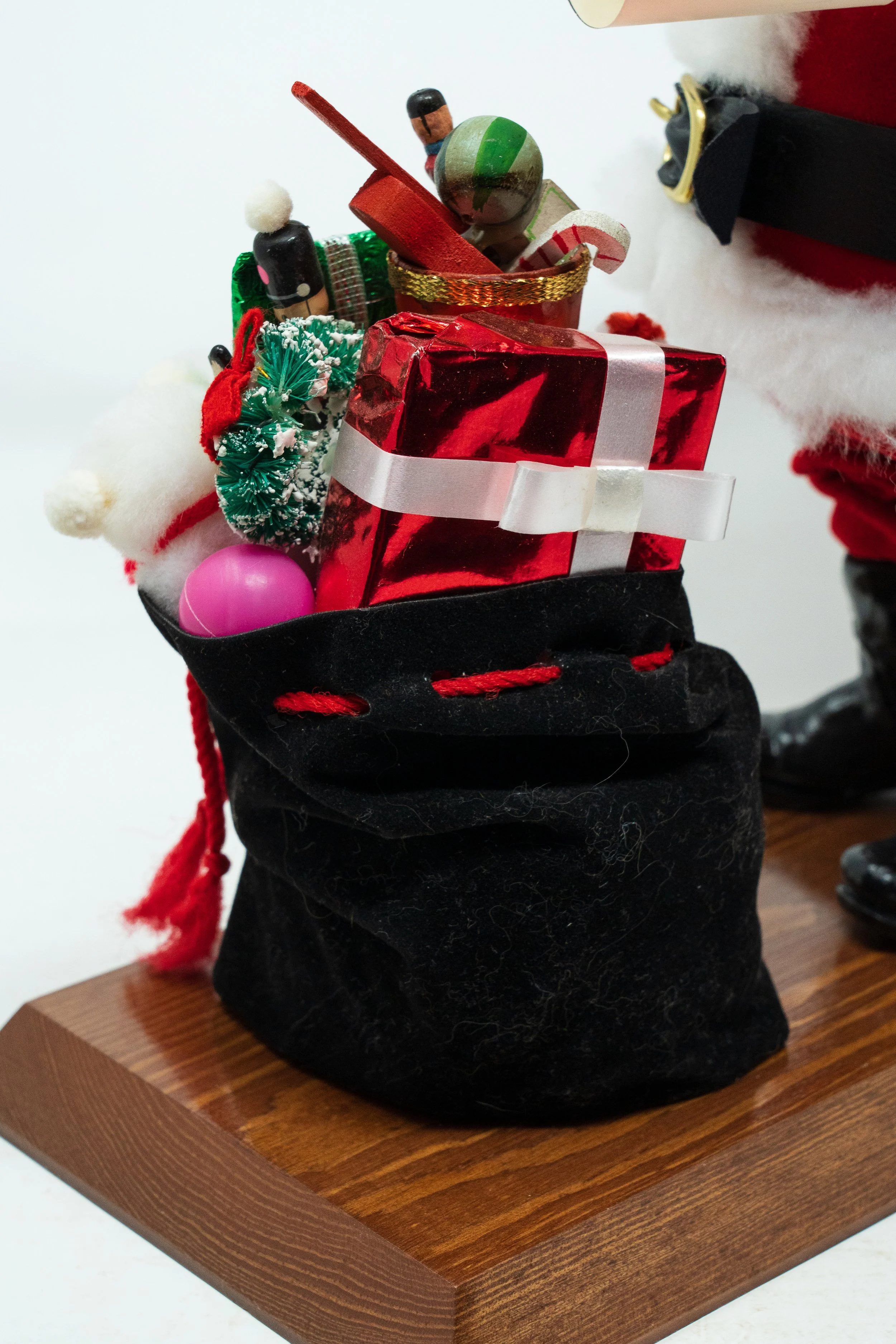 December 4th santas-13.jpeg