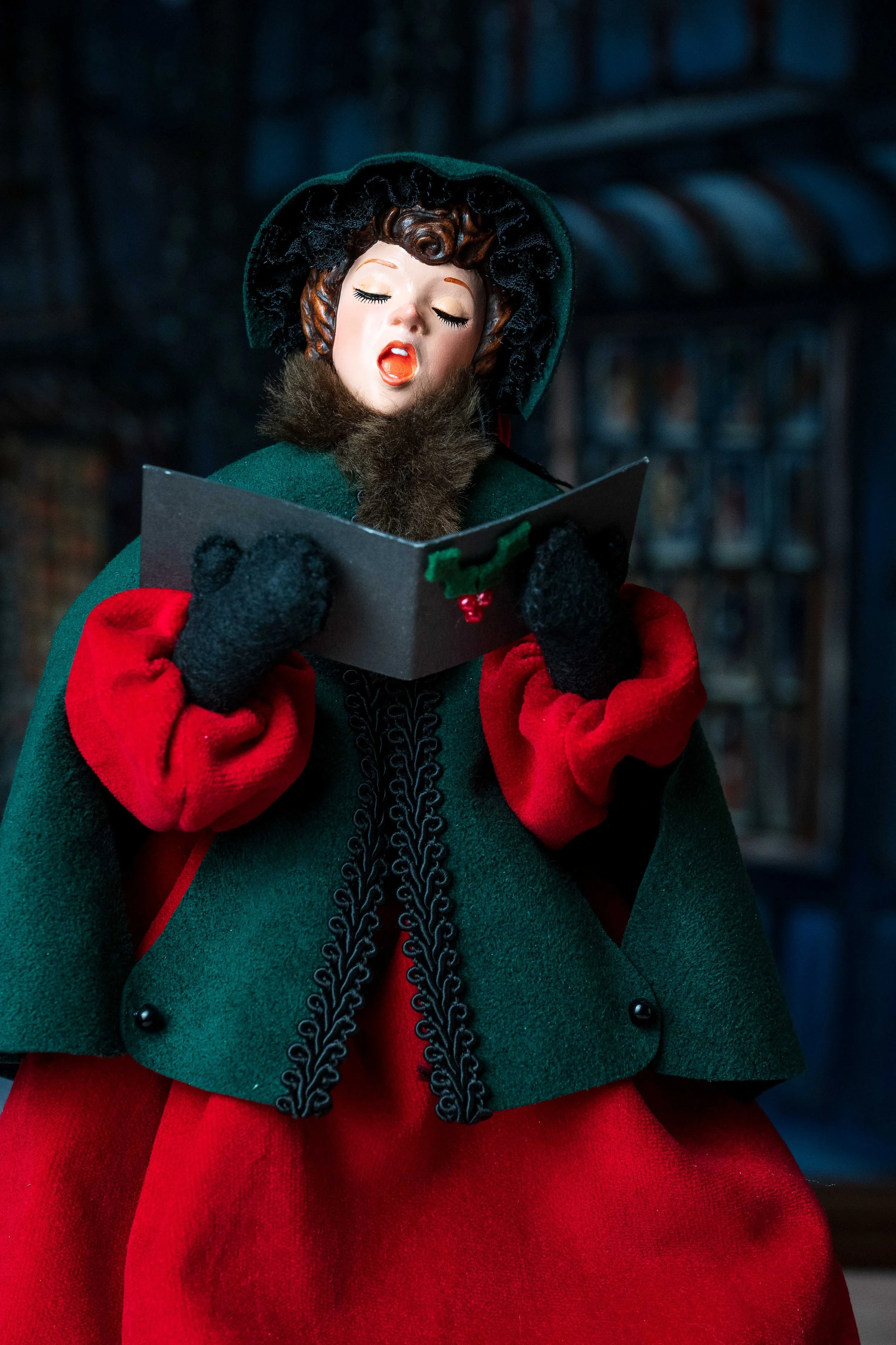 Miss Bonnett - 03.jpg