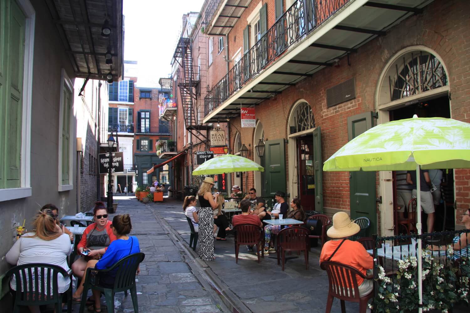 Side Alley in New Orleans' French Quarter