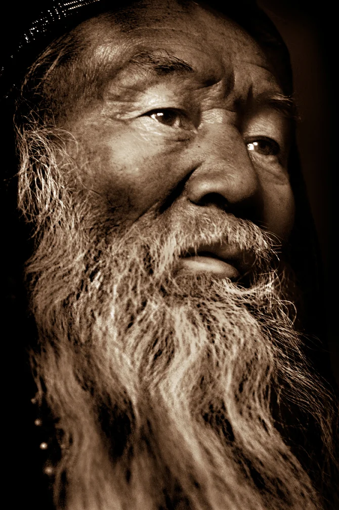 Shaman black037.jpg