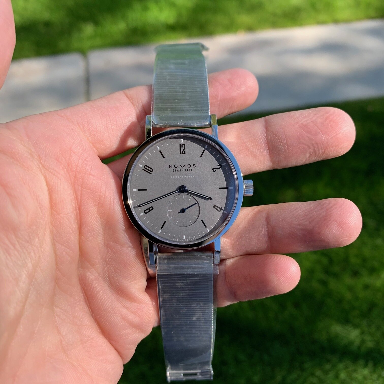 Glashutte Hodinkee Nomos Tangente NOMOS Tangente 35 Date Power Reserve