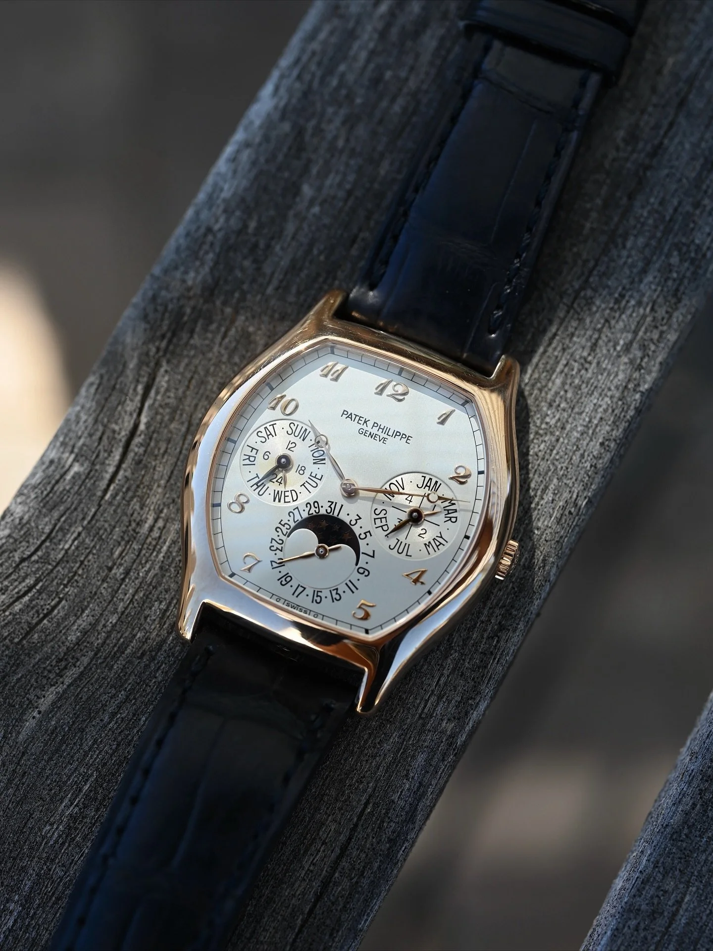 Now Available: Patek Philippe Perpetual Calendar Reference 5040R ‘First Series’ in rose gold with signed strap, buckle, and Certificate of Origin.
An absolutely stunning watch that wears very comfortably, suiting a wide range of wrist si