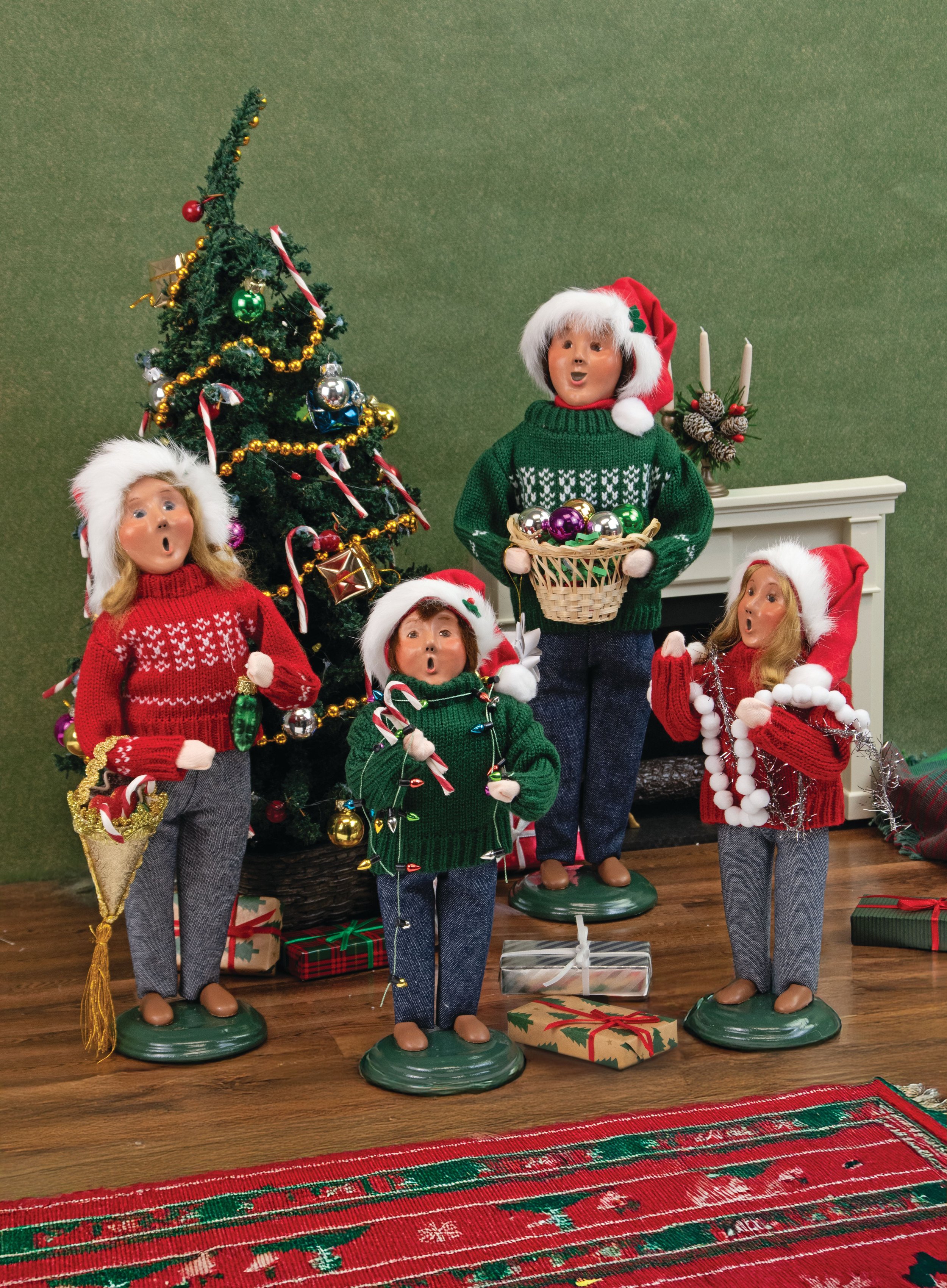 Decorating Family