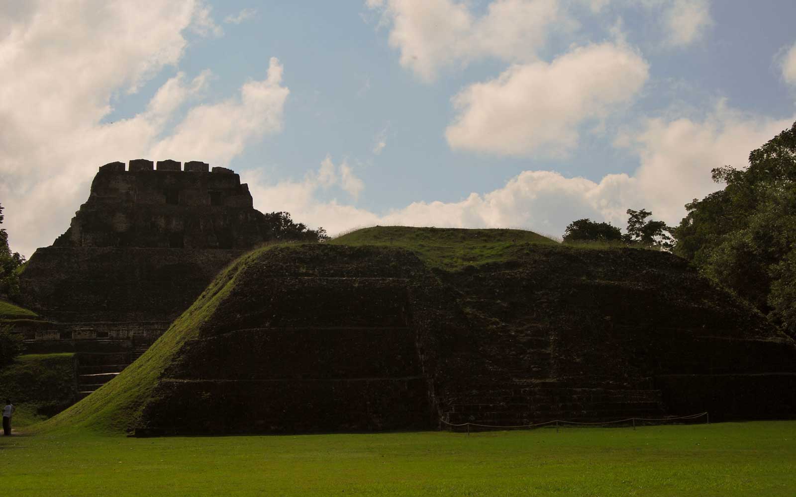 Xunantunich-Maya-Ruin-1-R.jpg