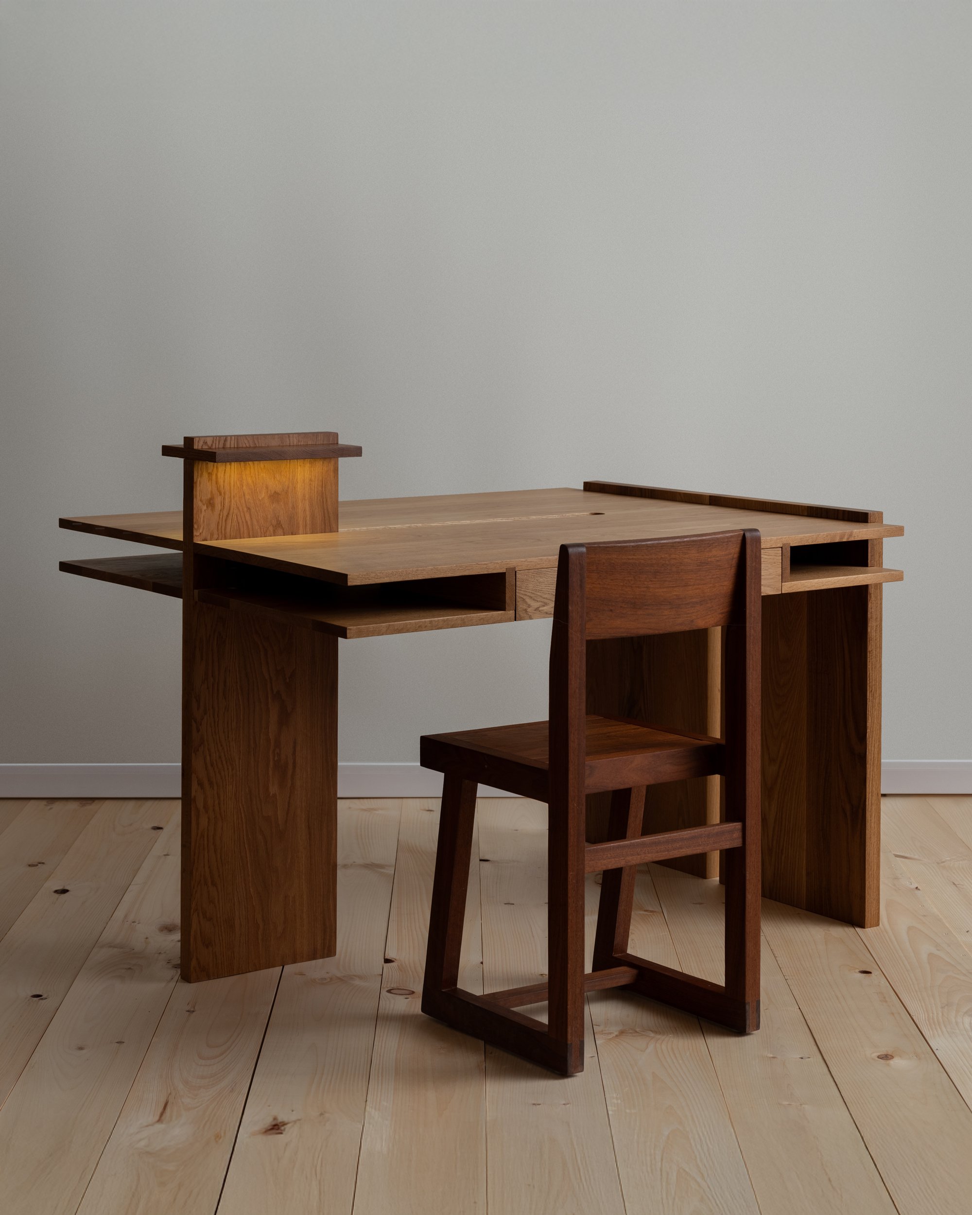 Austen-Morris-Desk-10507-2-1 - Dennis Turbeville.jpg