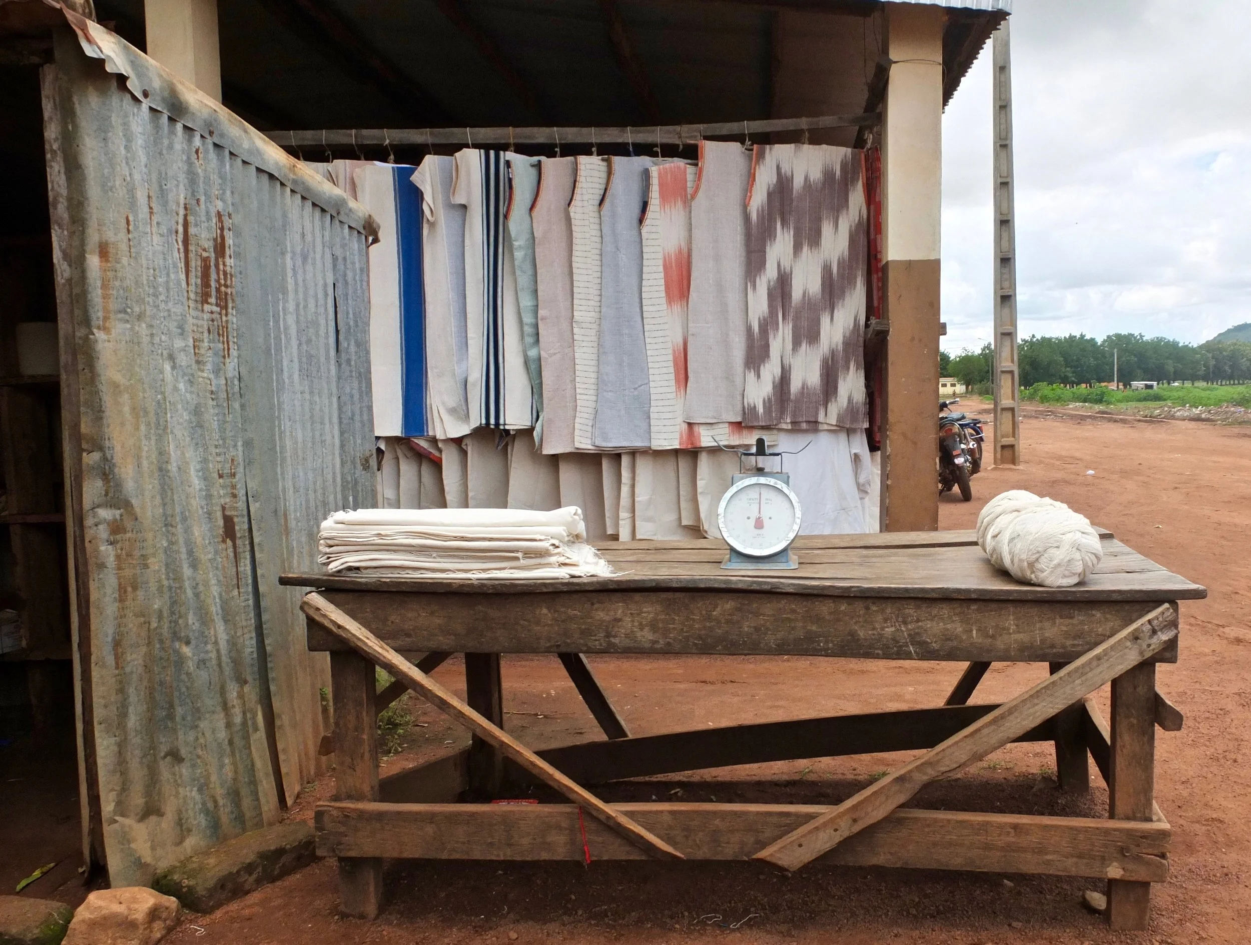 Cotton weighing station, Waraniéné.