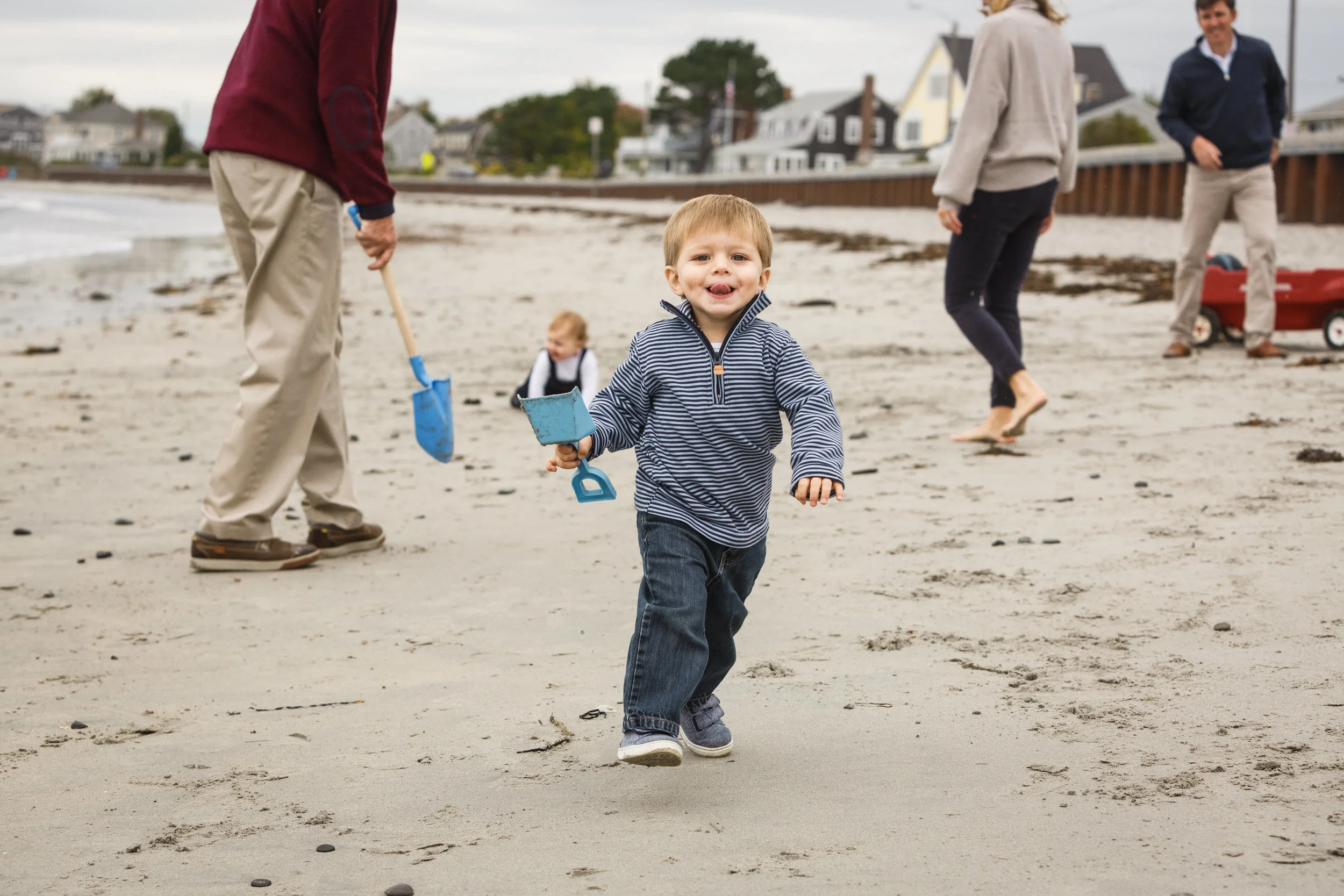 307_batson_fall_documentary_family_session_goochs_beach_kennebunk_maine_family_photographer_whitney_j_fox_5743.JPG