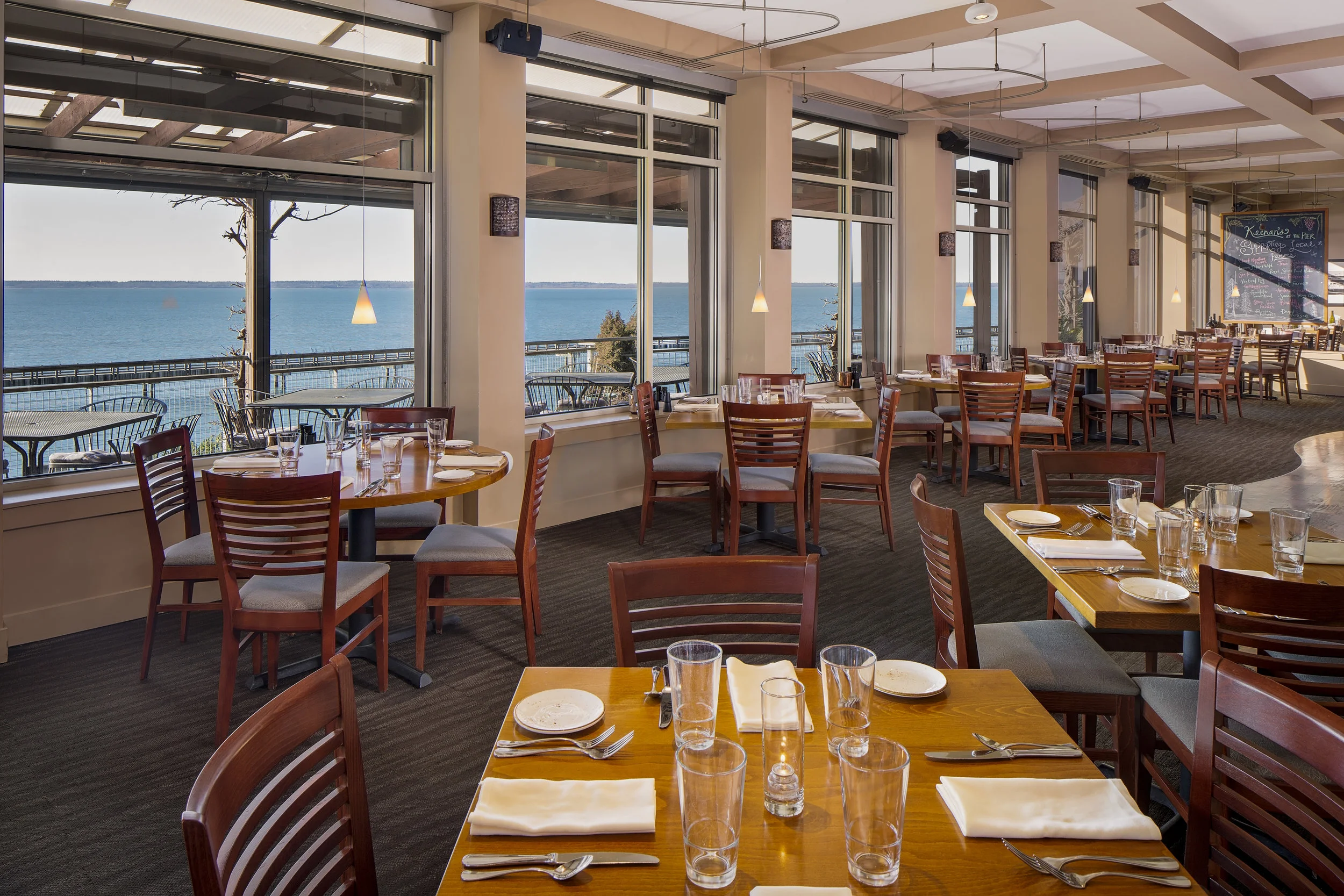 Keenan'sAtThePier.jpg