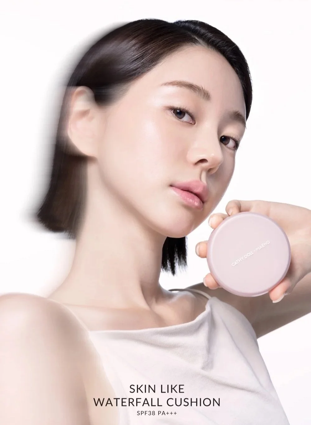 Web-Detail-CDxMaeng-Skin-Like-Waterfall-Cushion_01-1.jpg
