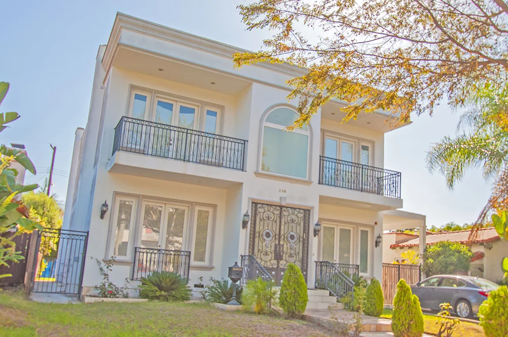 Large, newer Beverly Hills home