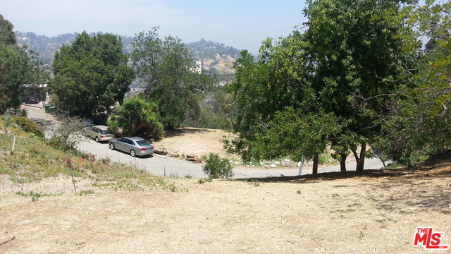 Lot for sale in Los Angeles