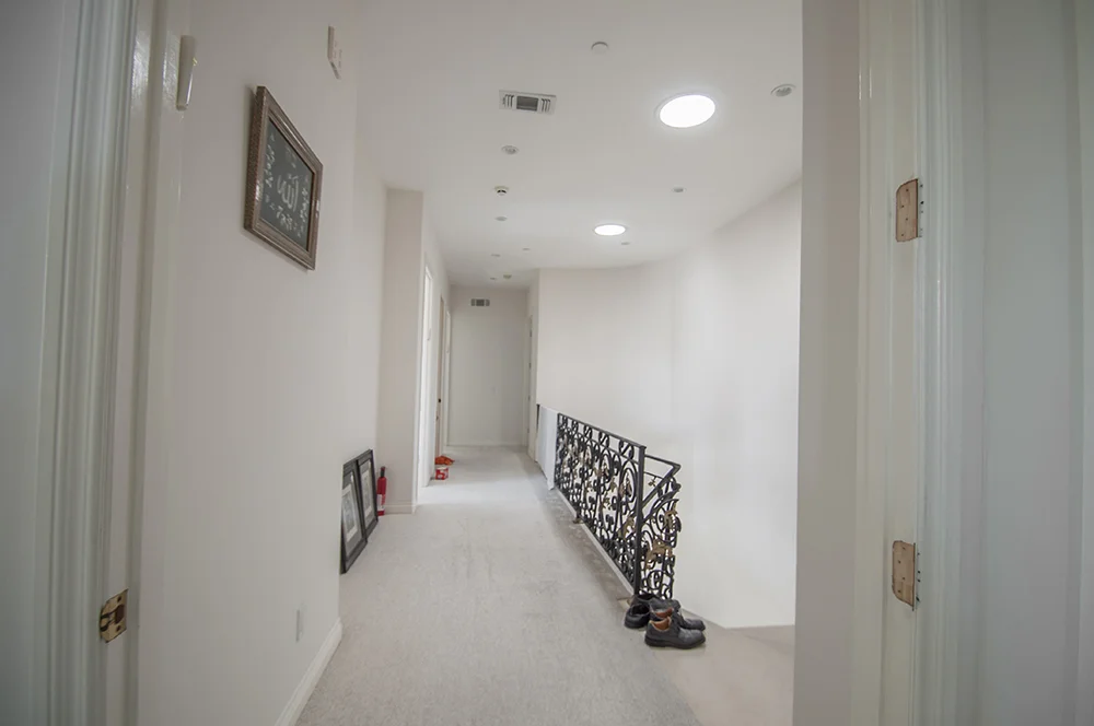 8-Hallway_web.jpg