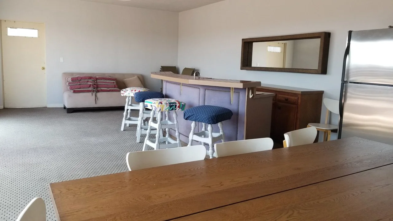 14Rooftopgatheringroom.jpg