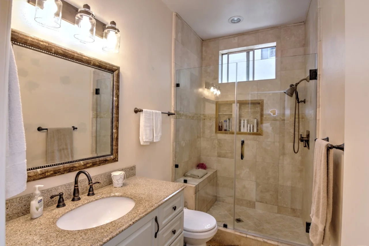 BathMasterIMG_1770And9more_Optimizer.jpg