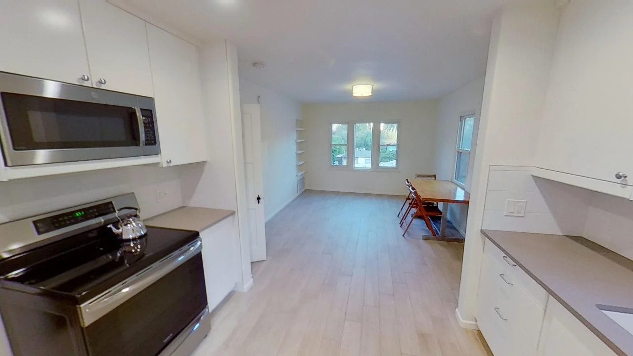 3-2049LakeShoreEchoParkMLS.jpg