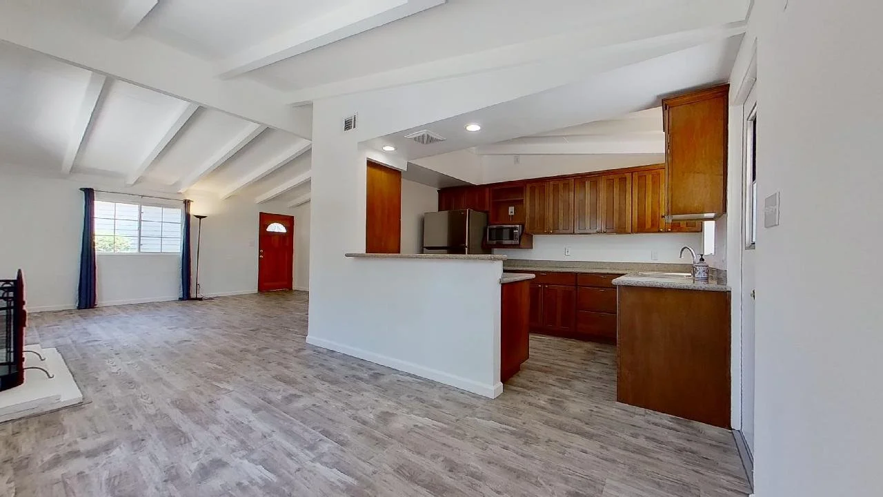 Move-in Ready Santa Clarita 3/2 Home