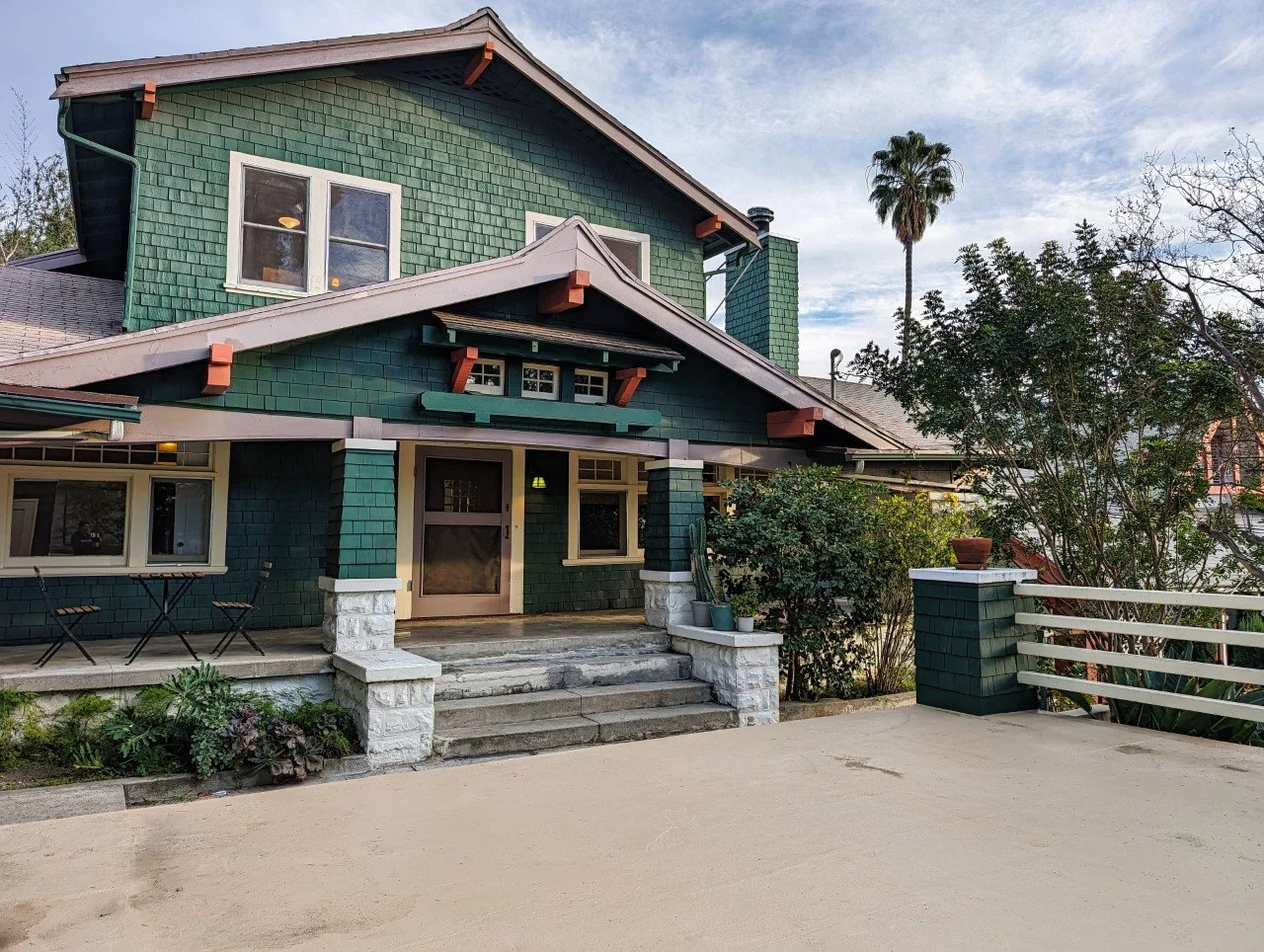 Silver Lake Craftsman Home For Lease With 1900s Charm