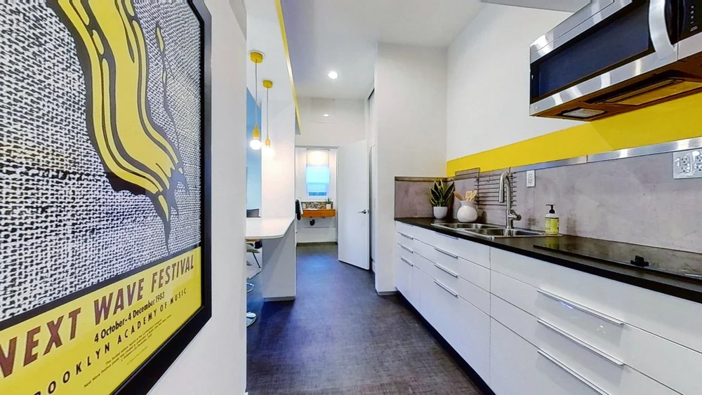 24-KitchenDen-2717-Lytelle-Pl-10102024_121103.jpg