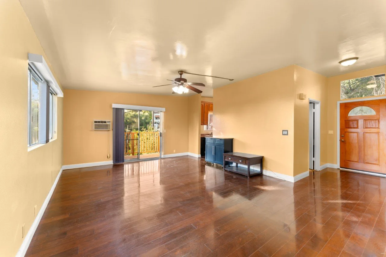 Quiet, Spacious 2 Bed, 1.5 Bath Duplex Unit - Echo Park Lease — Urban ...