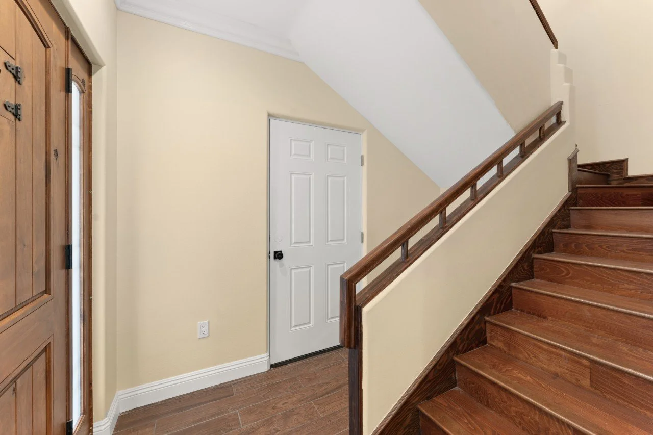 6-Entry-DSC02500 (Custom).jpg