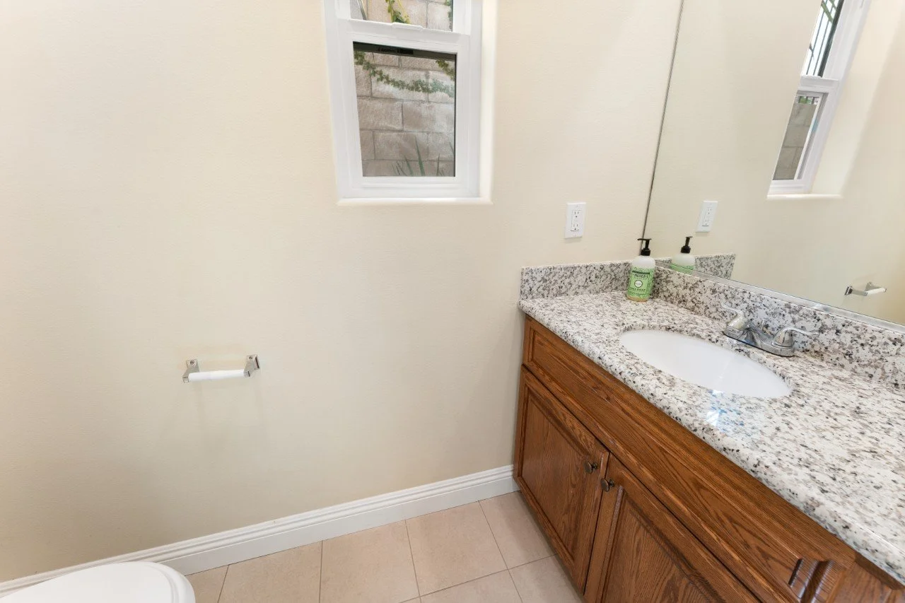 13-BA-DSC02595 (Custom).jpg