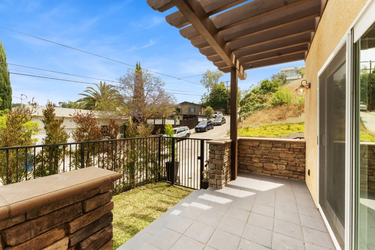 41-PatioFront-DSC02760 (Custom).jpg