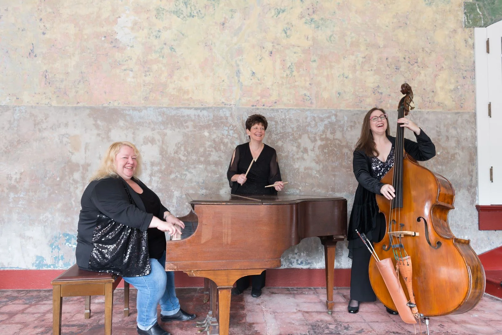 Jazz in the Box: 3D Jazz Trio