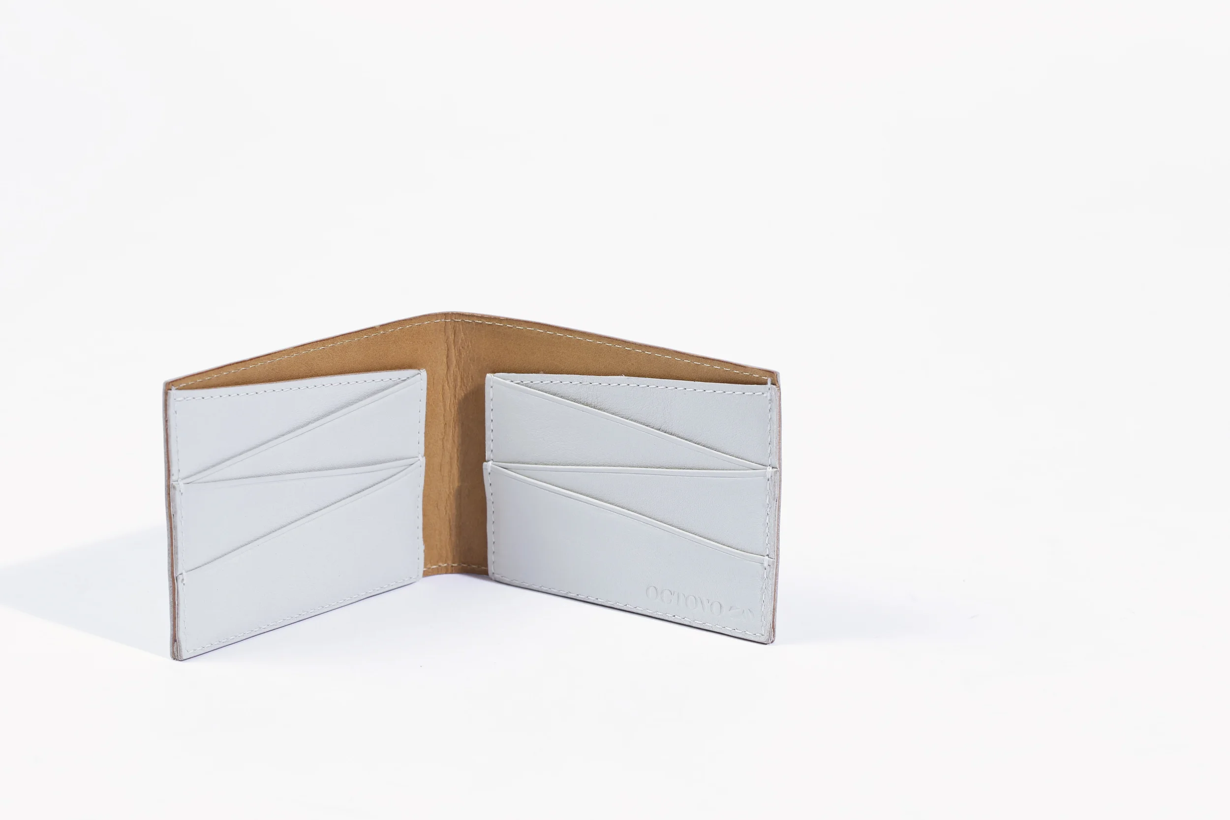 White Wallet_3.jpg