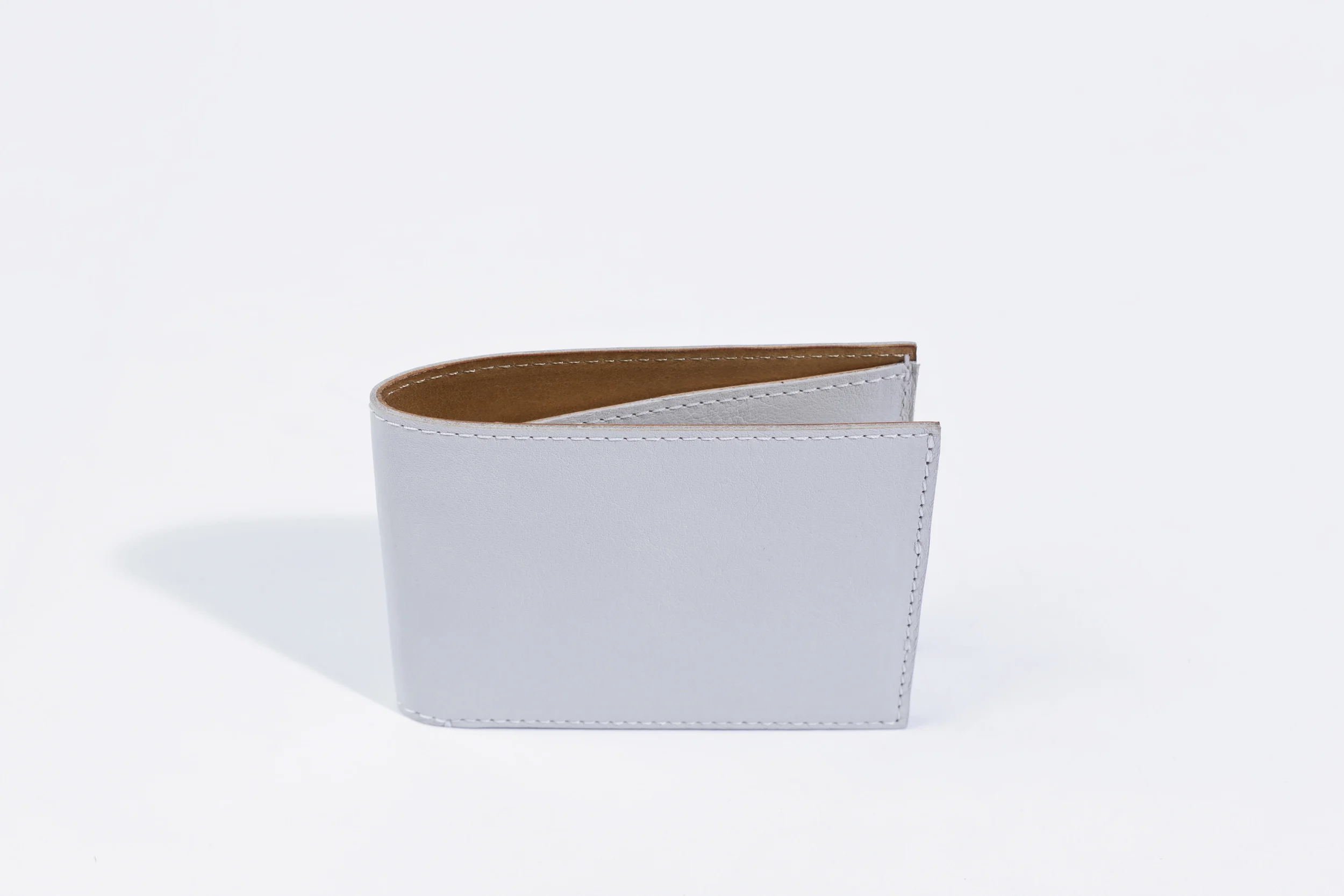 White Wallet_5.jpg