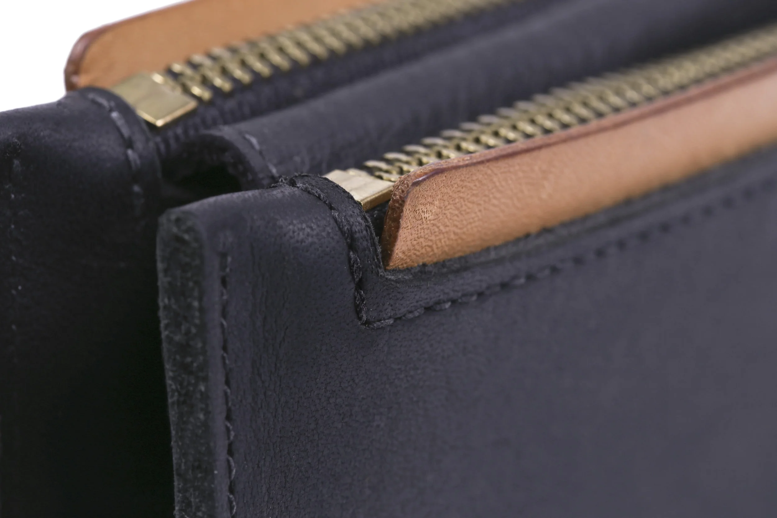 bi fold pouch_4.jpg