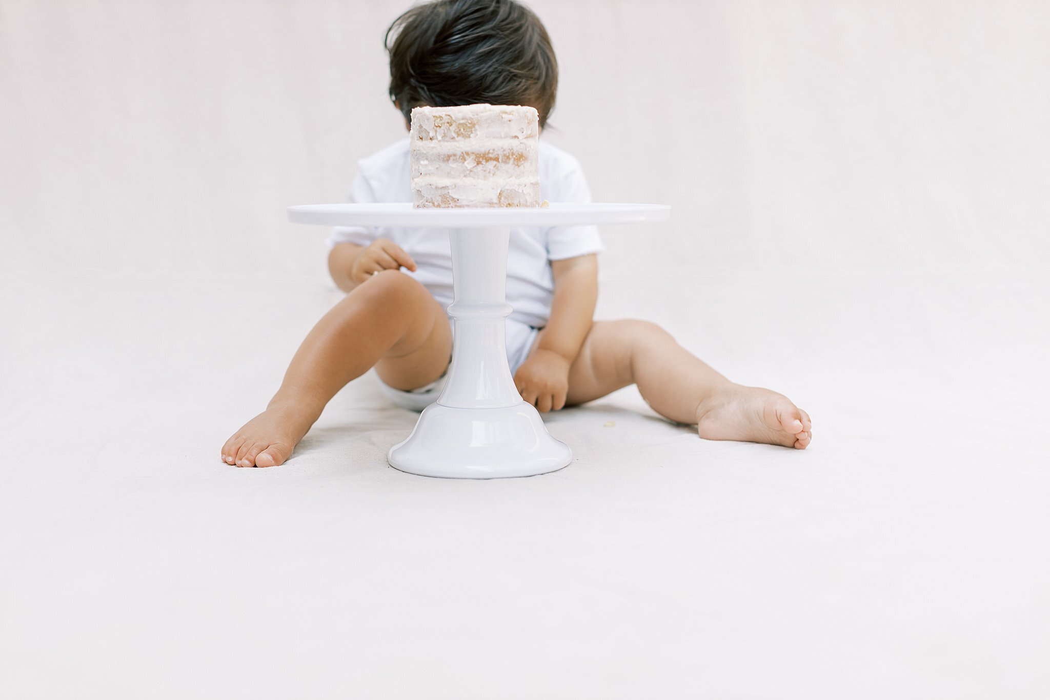 baby-with-cake-stand.jpg