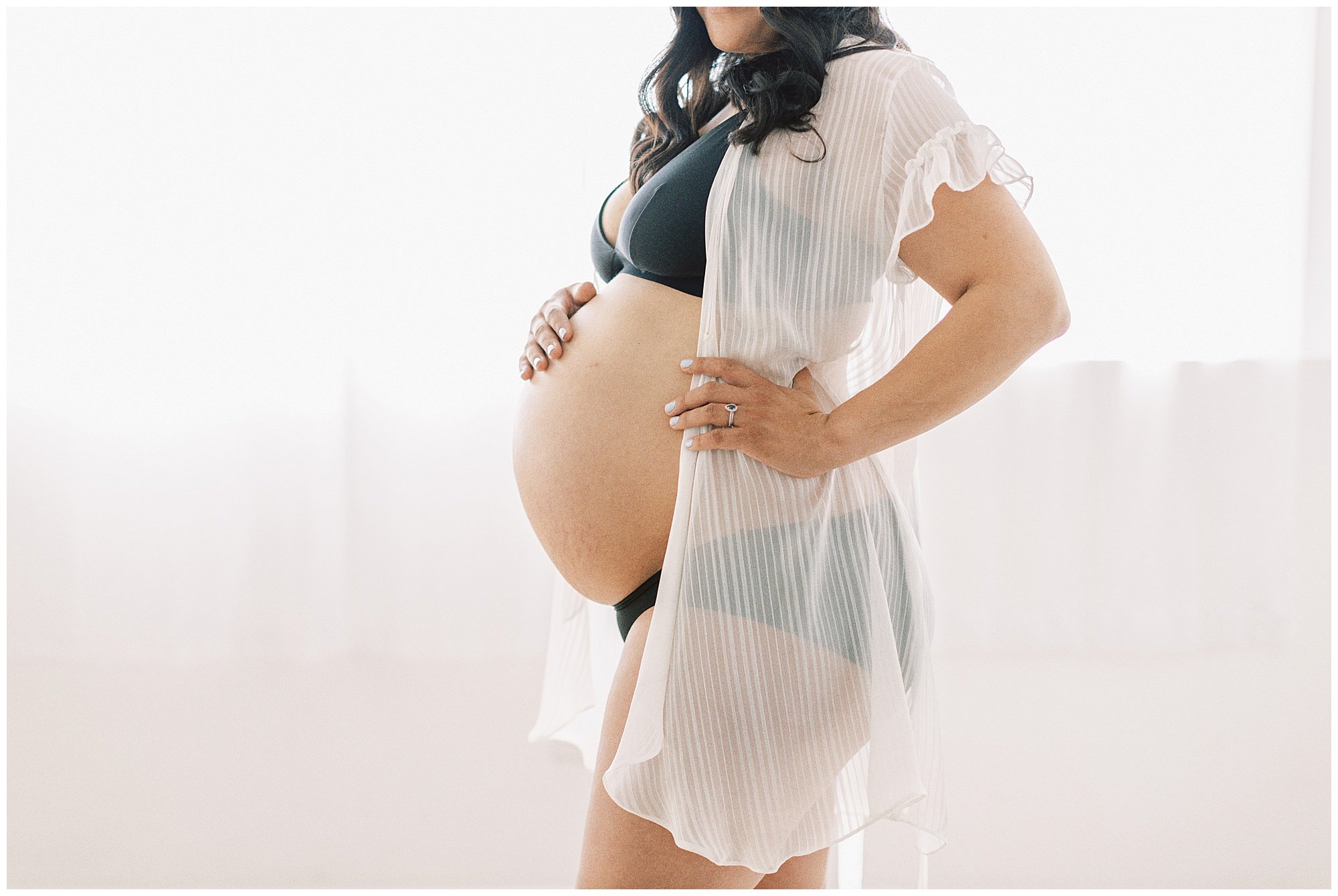 maternity-boudoir-in-studio.jpg