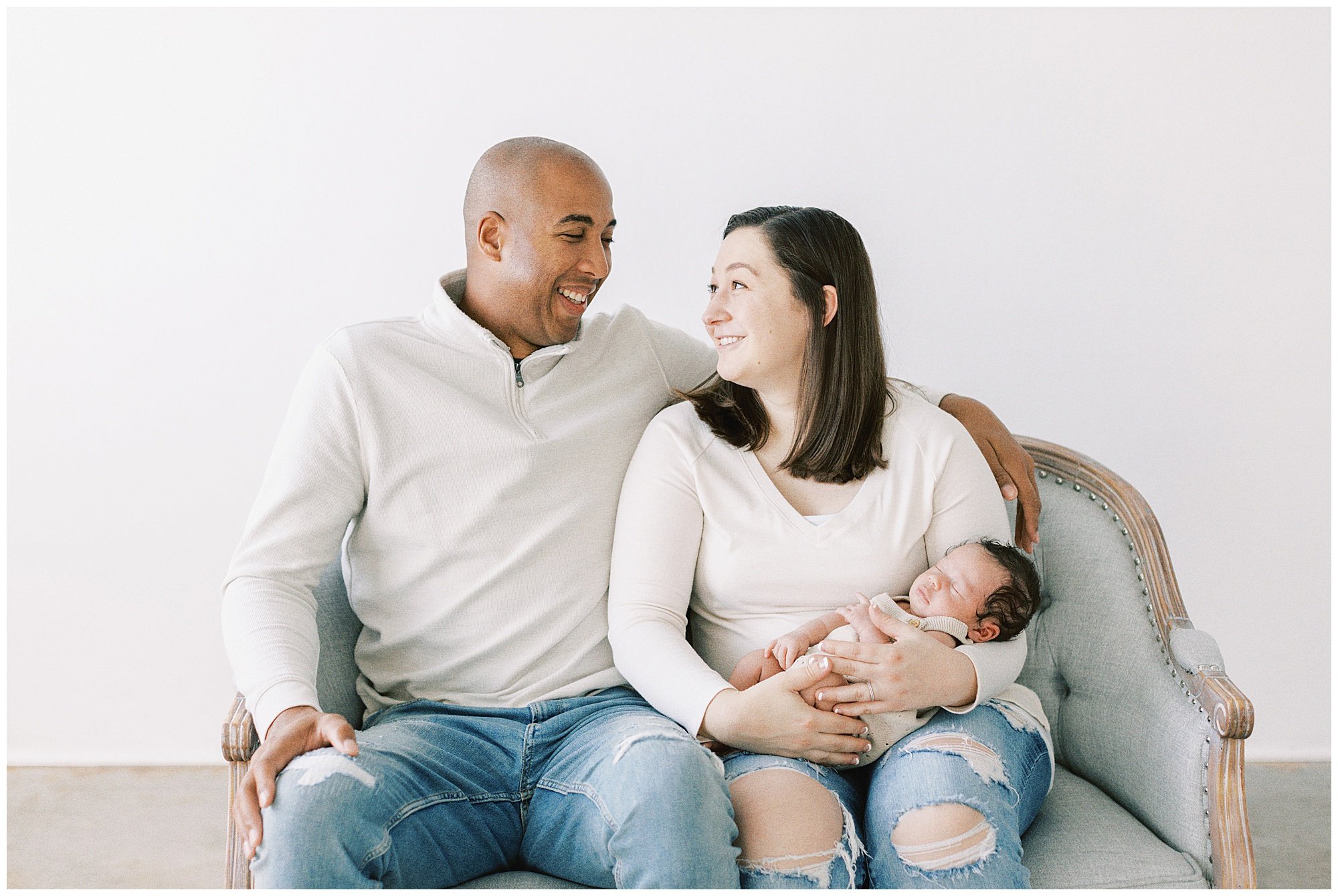 studio-newborn-portraits.jpg