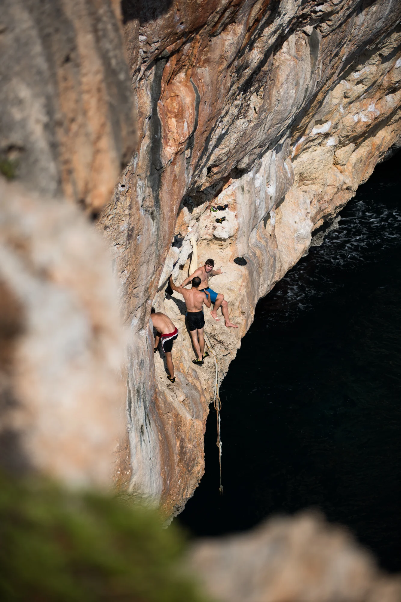 The #shamecave at Diablo Wall. I always felt like that cat on the "hang in there" poster when I was trying to claw my way up that rope ladder, and get back into the cave. You know that poster. You know the one. 