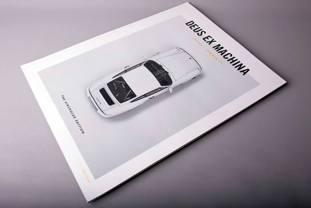 Carbon8-Deus-Ex-Machina-Gloss-Spot-UV_1.jpg