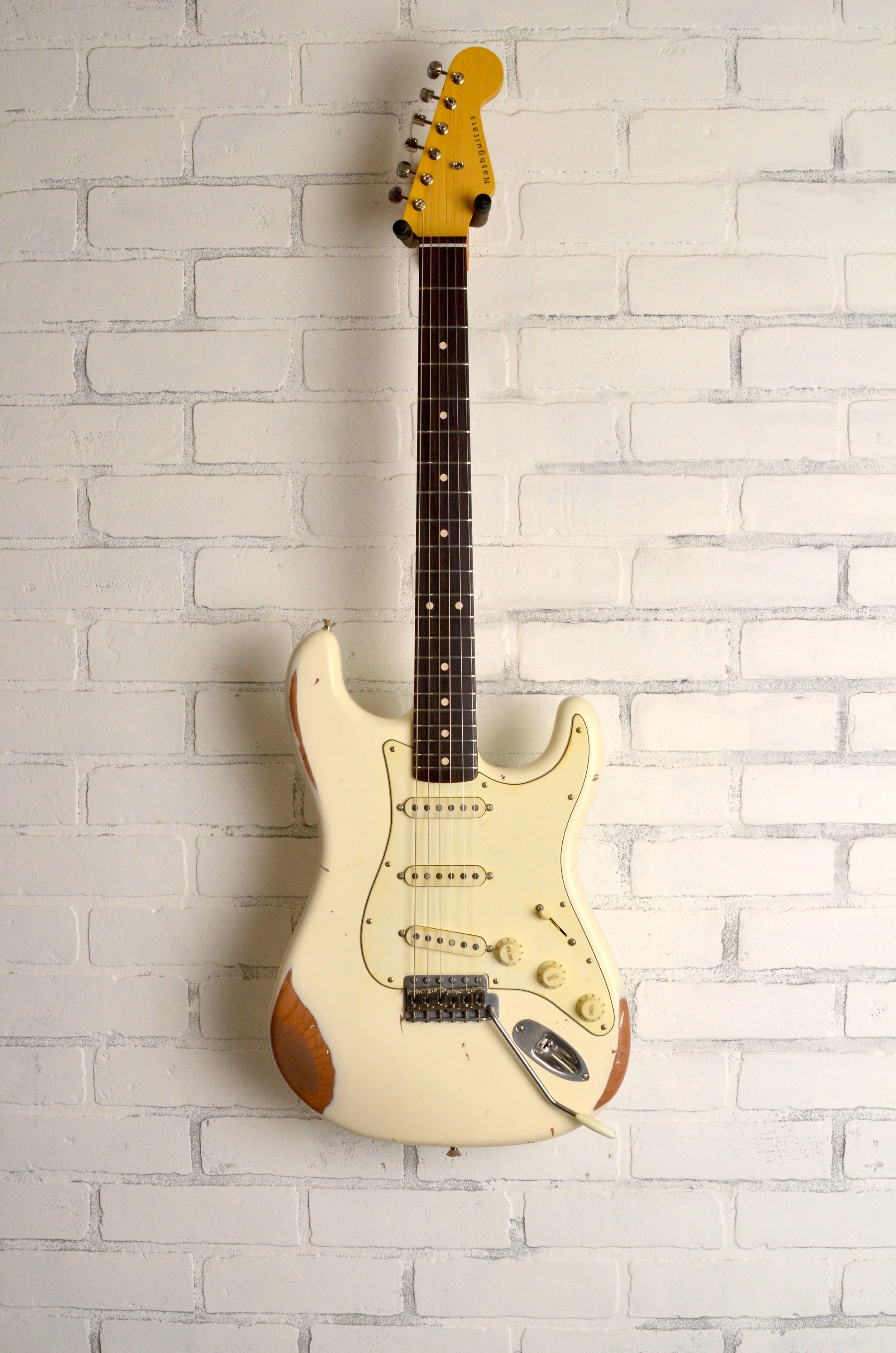 NG-6619 S63 Oly White