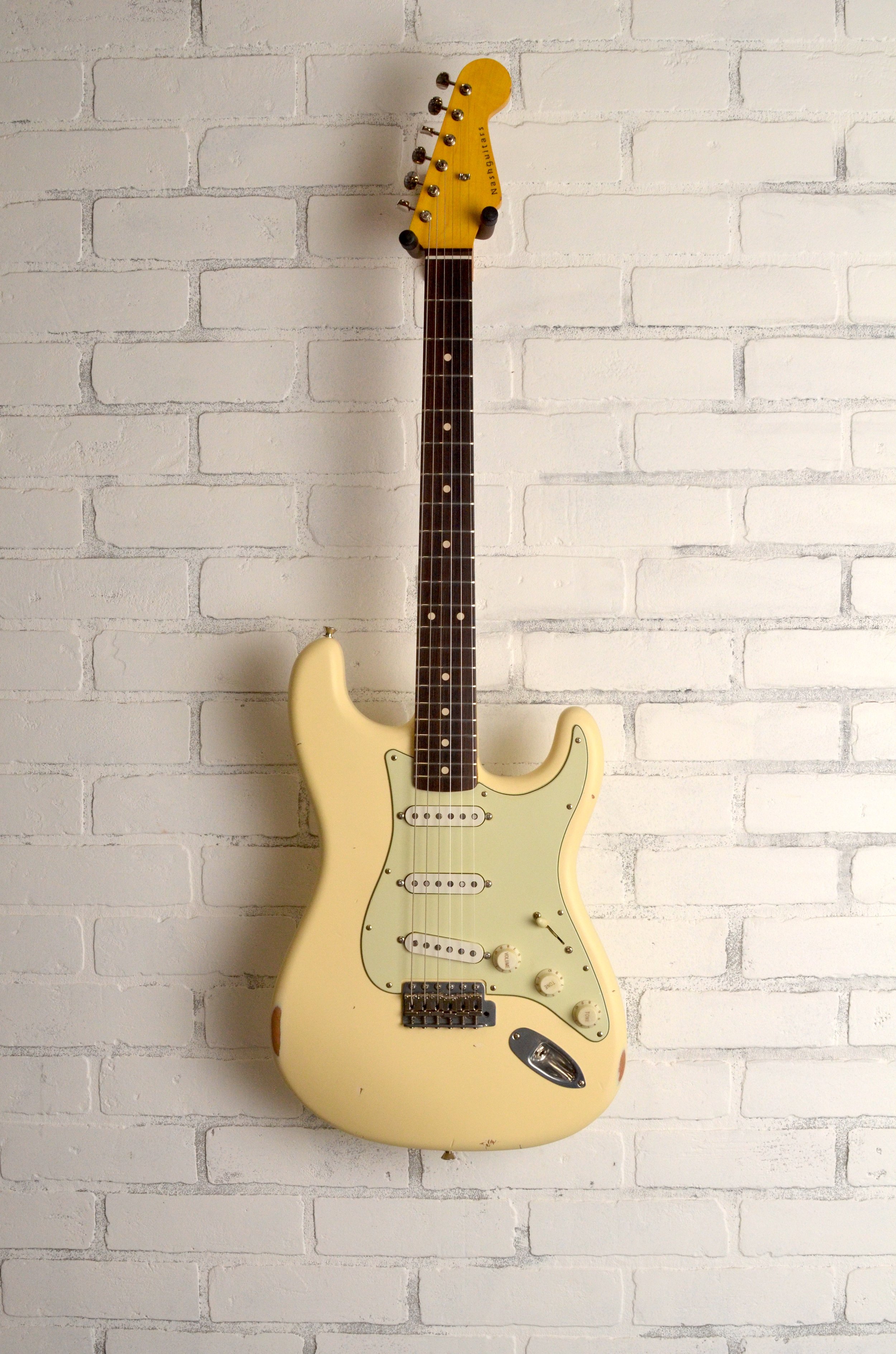 NG-6634 S63 Vintage White