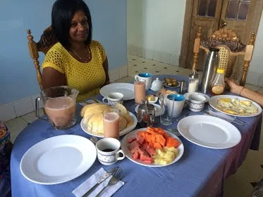 Havana hostess.JPG