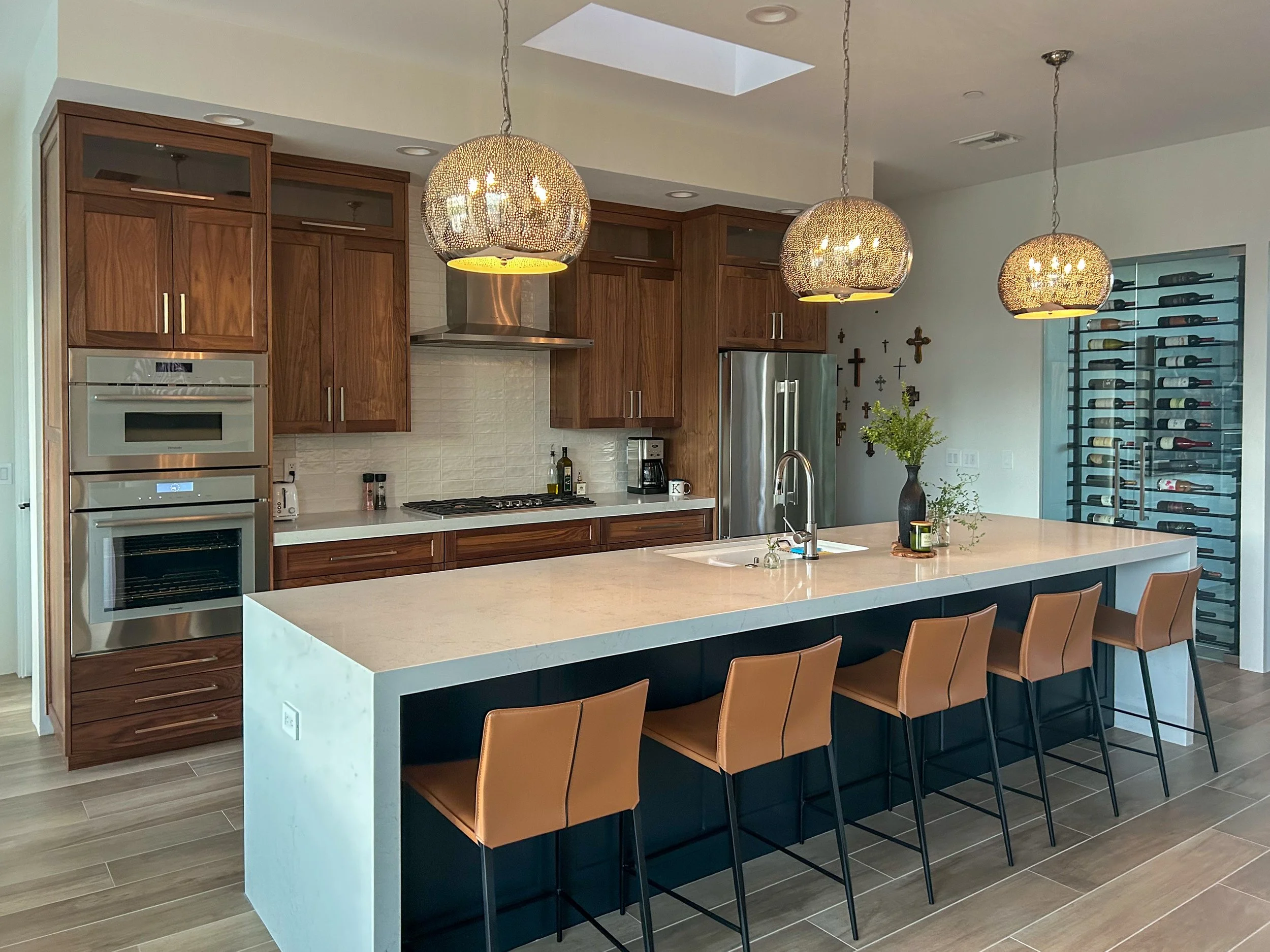 lmidxdr_kitchen_lights on 2.JPG