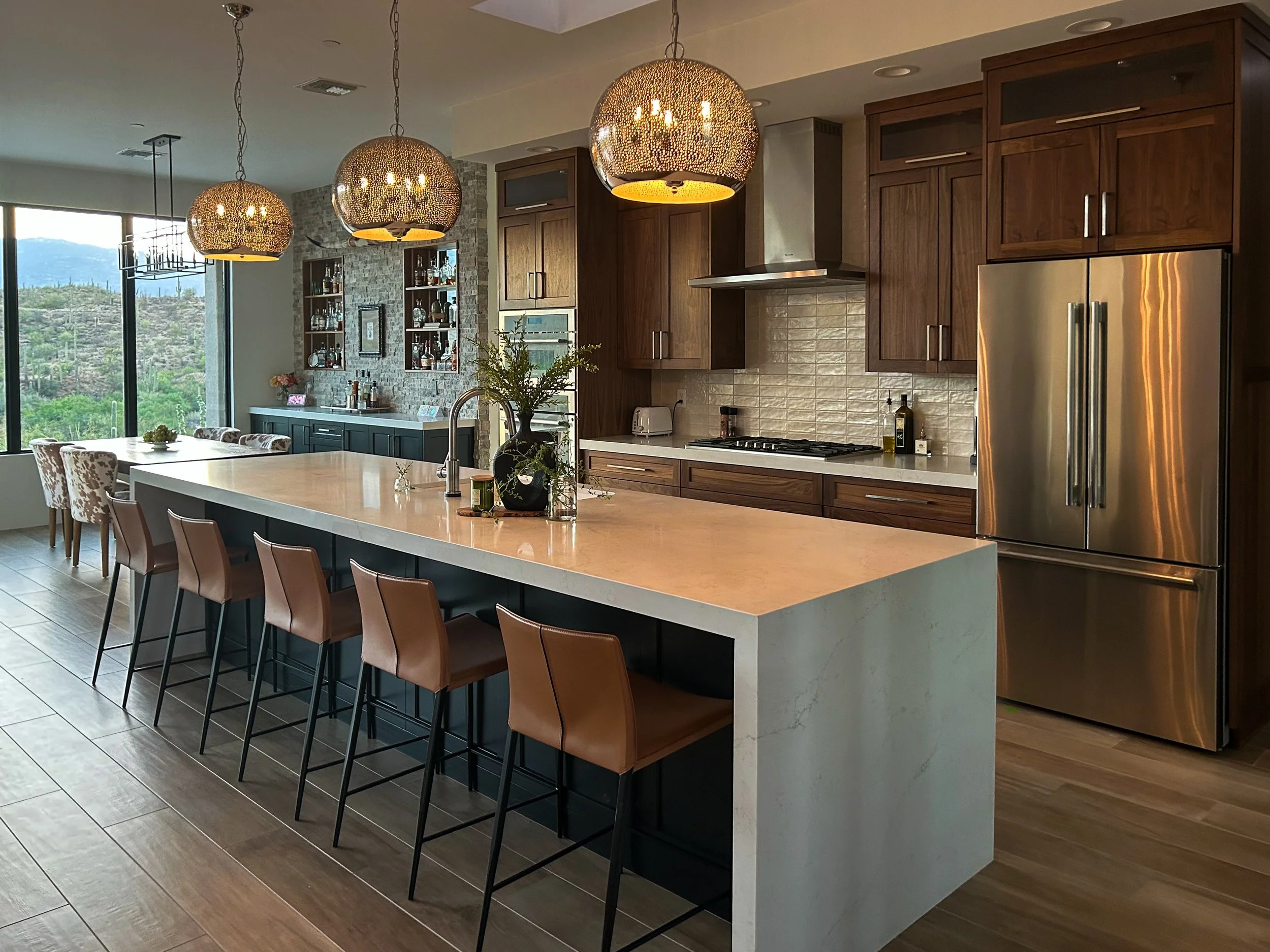 lmidxdr_kitchen_lights on 1.JPG