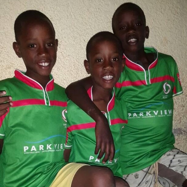 Sans Souci Jerseys have arrived in Rwanda! Here are some very very happy kids wearing our colours in an area called Nyamata, about 30 min from the capital of Rwanda. 😊😊⚽👍#rwanda #sanssouci #ssfc #gosouci #sanssoucifc  #rwandalife #rwandaful #rwand