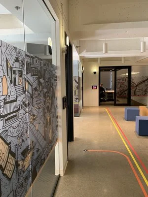 Floor graphics