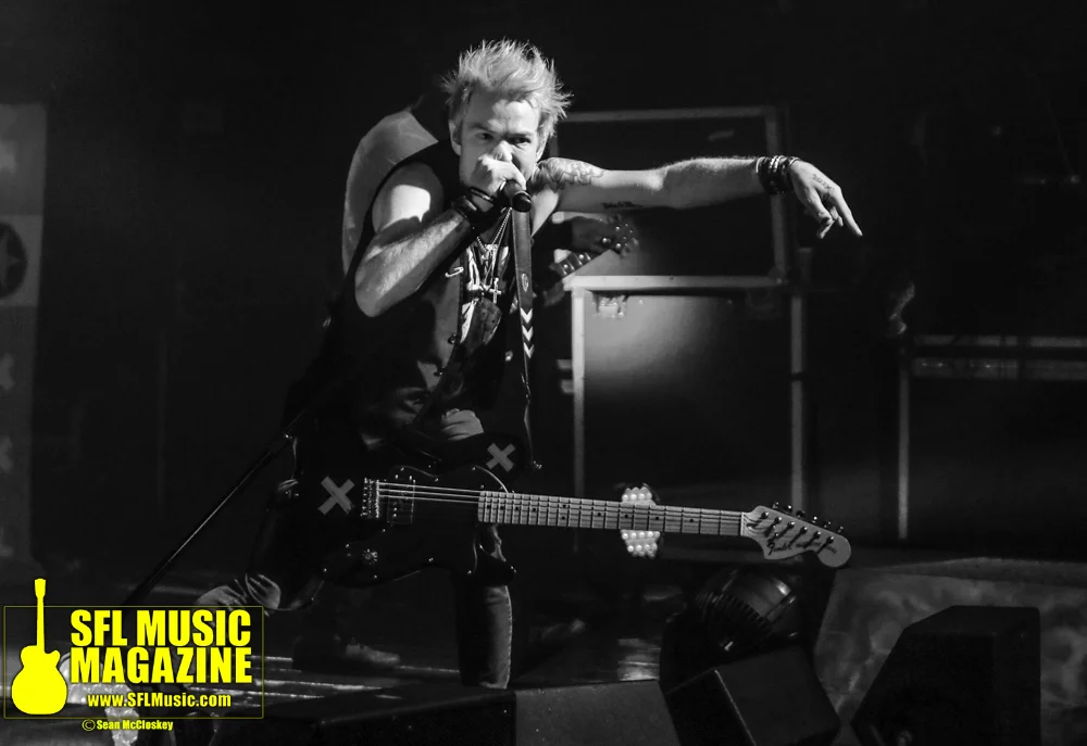 Sum 41 - October 7, 2016 (794).jpg