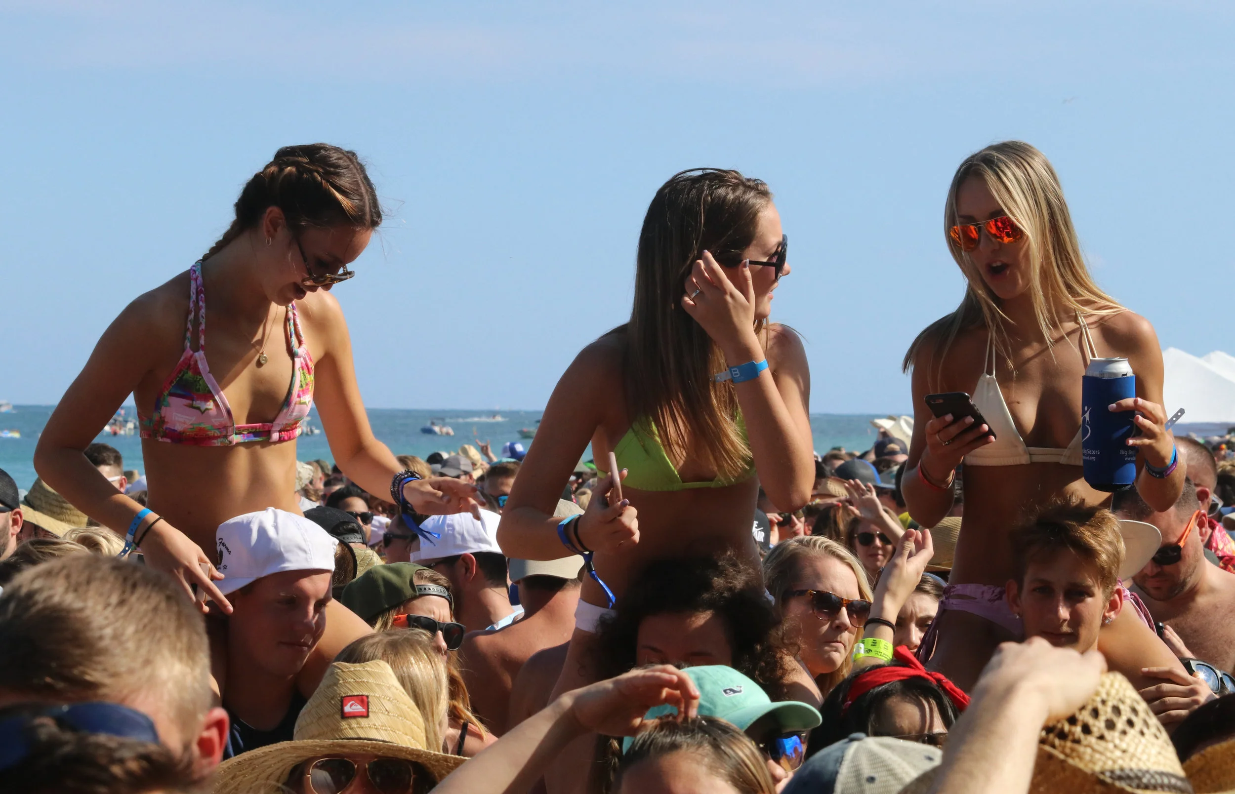 Tortuga Crowd - April 8, 2017 (87).jpg