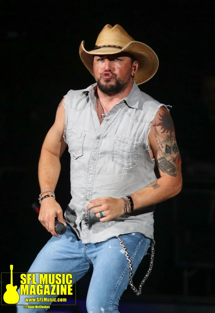 Jason Aldean - August 19, 2017 (651).jpg