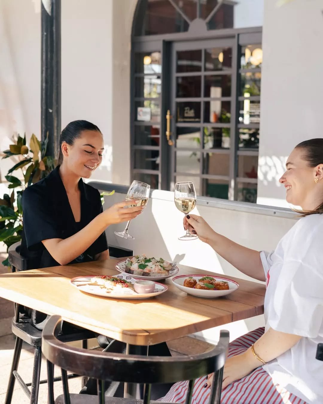 Cheers to long lunches, good chats, and even better views ✨

Come check out our fresh new look outside, the perfect spot for a catch-up with the girls! For bookings at the Rose head to the link in our bio.