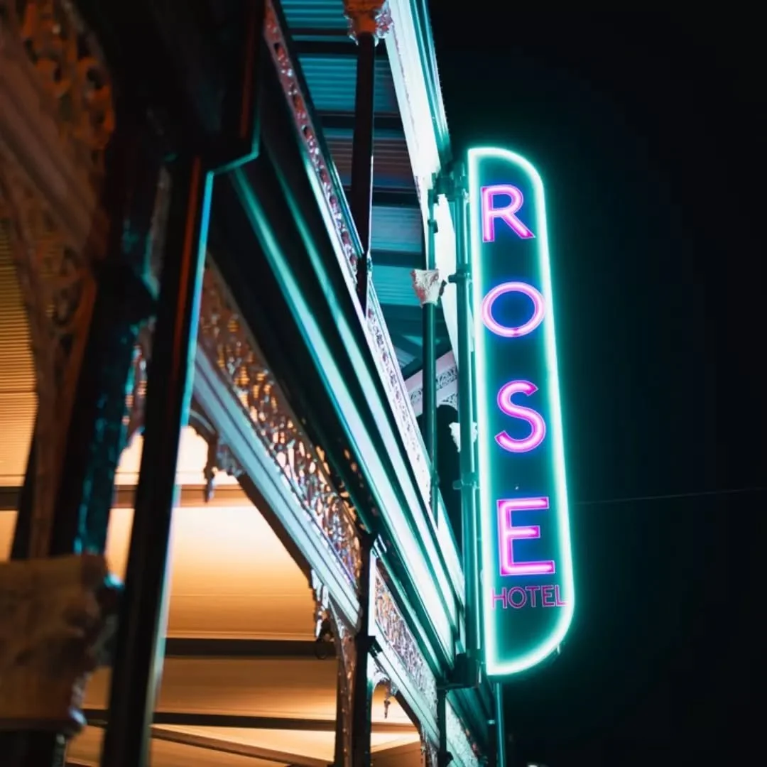 When the final race wraps, the real party begins this Saturday! Join us at the Rose for the ultimate After Party, where the heels stay high, the drinks stay flowing, and the dance floor goes OFF 🎉