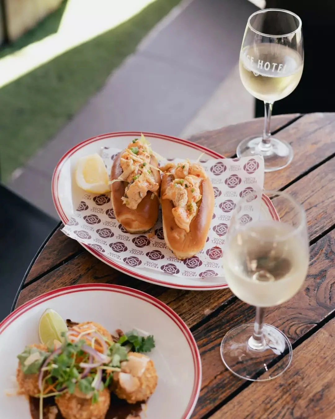 Prawn rolls paired perfectly with a crisp glass of Local Road SSB, fresh, buttery and made for lunches at the Rose 🍤

Come see us for a delicious lunch at the Rose this week!